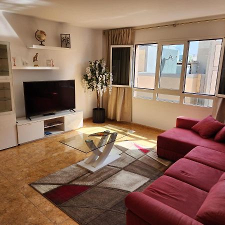 Lujoso Apartamento Vacacional Apartment Carrizal Luaran gambar